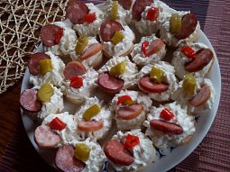 Křenové jednohubky / chlebíčky