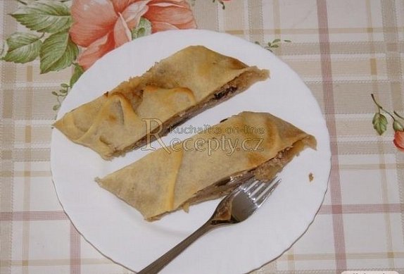Tradiční tažený štrůdl